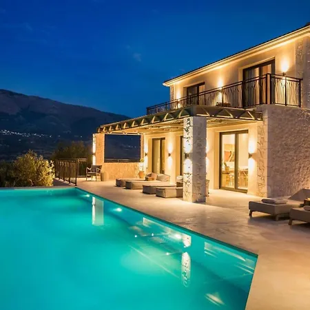 Adrias Kefalonia Zola